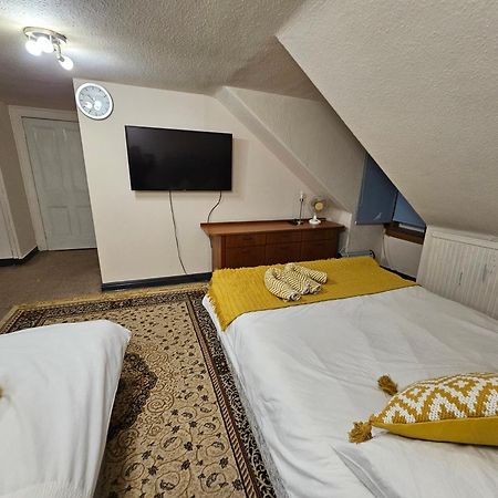 89 Clerk Street Apartment Loanhead Екстериор снимка