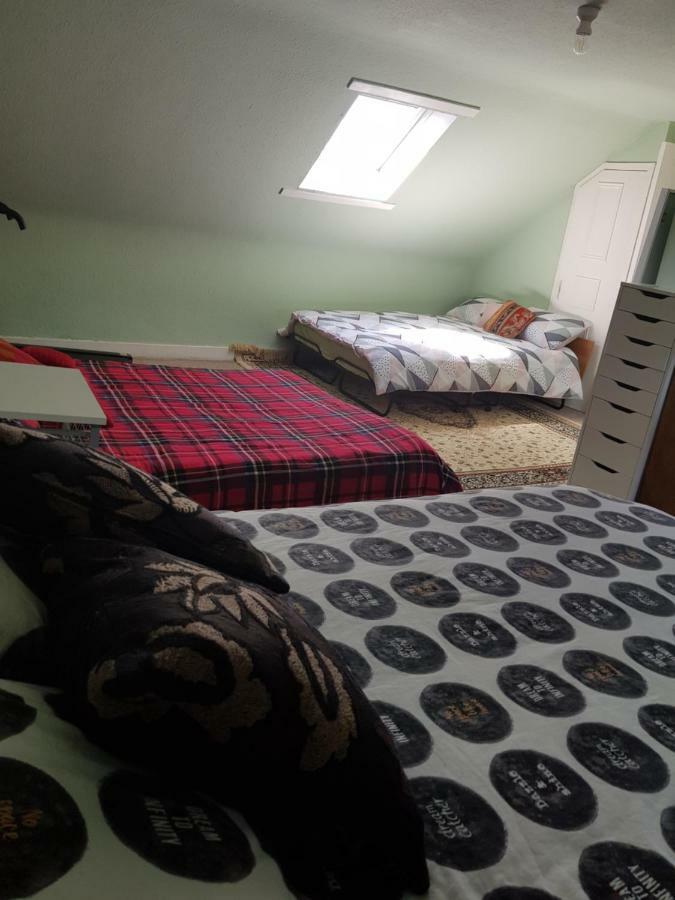 89 Clerk Street Apartment Loanhead Екстериор снимка