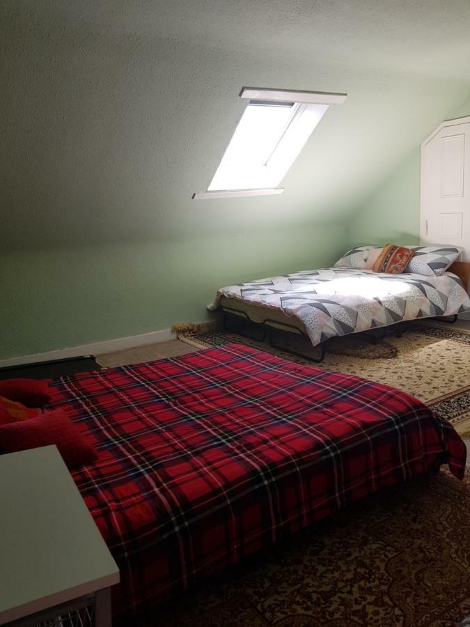89 Clerk Street Apartment Loanhead Екстериор снимка