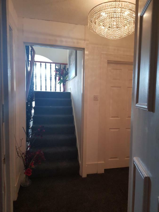 89 Clerk Street Apartment Loanhead Екстериор снимка